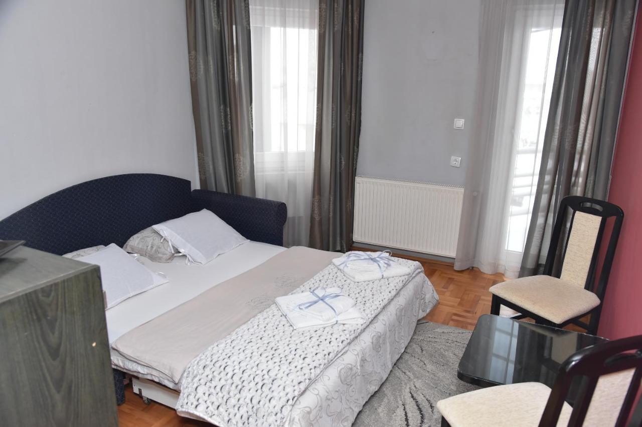 Blue House Apartment Ni Eksteriør bilde