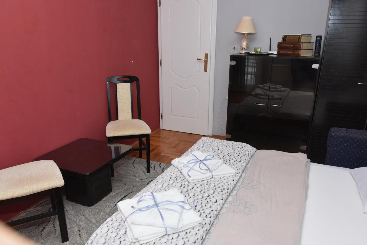 Blue House Apartment Ni Eksteriør bilde