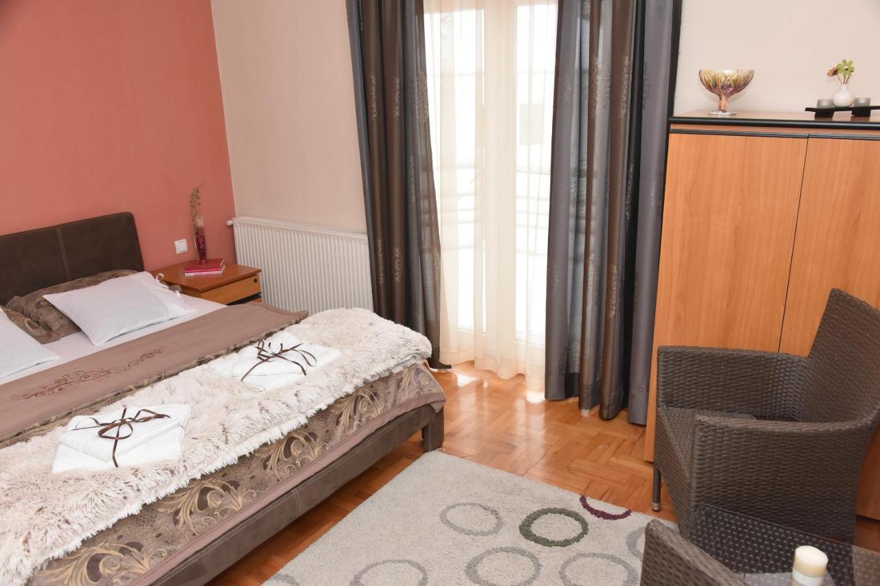 Blue House Apartment Ni Eksteriør bilde