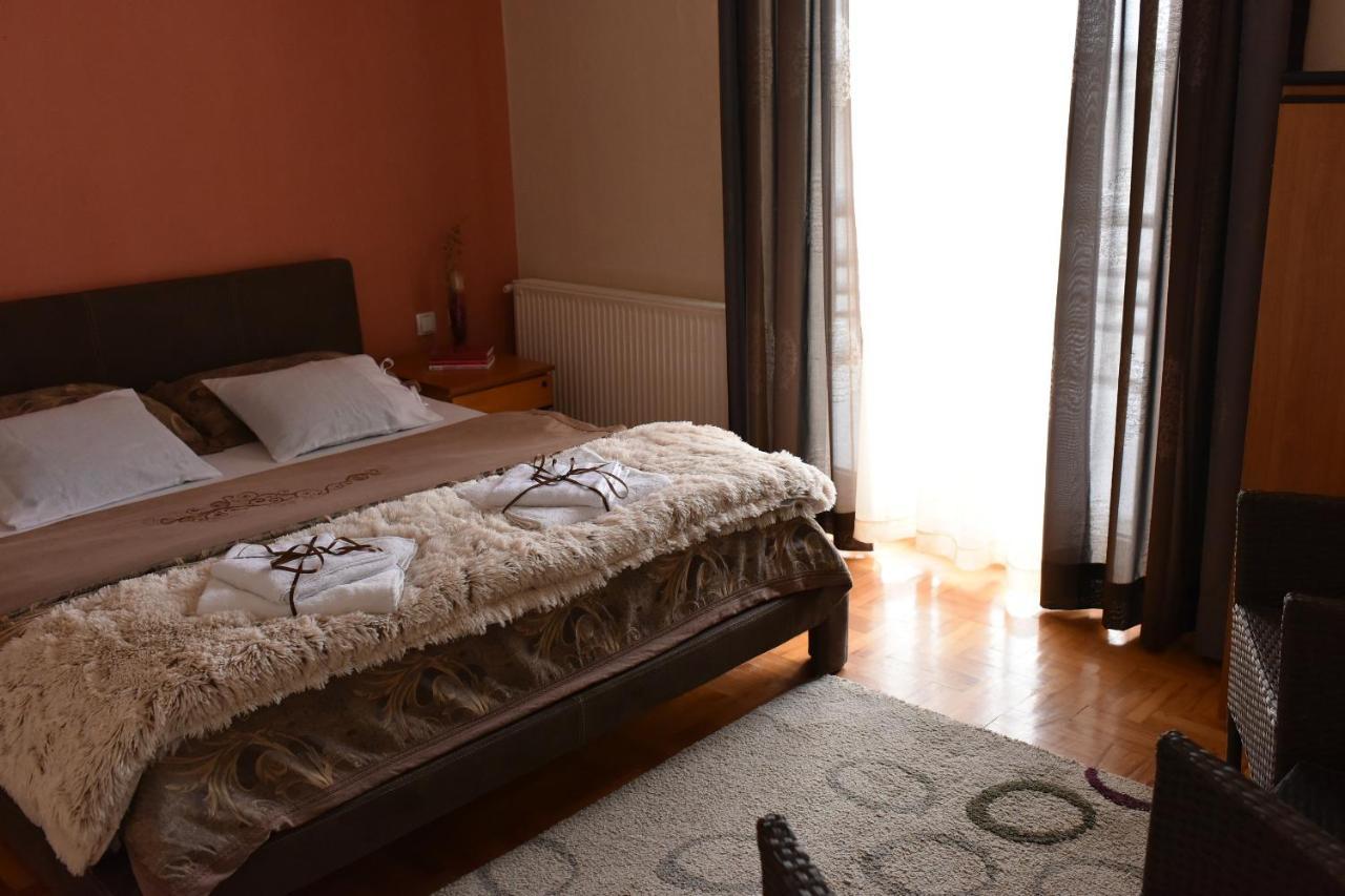 Blue House Apartment Ni Eksteriør bilde